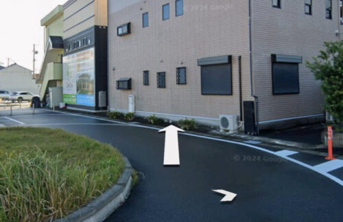 JR高塚駅出口から南東に進む