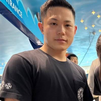 秋元優志の画像