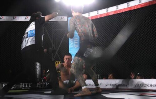 安藤叶華　vs　富永啓悟の画像